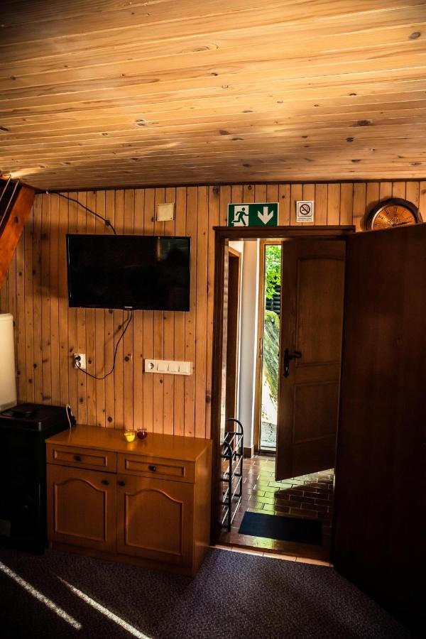 Kuća za odmor, Ferienhaus, Holiday home RUGAŠ Orahovica Exterior foto